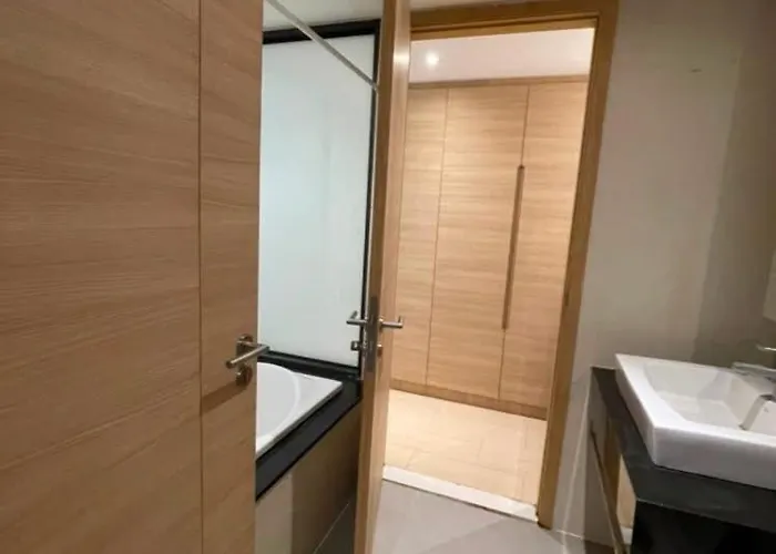 Wonderful Bts Ekkamai 7min By Walking Apartment *
