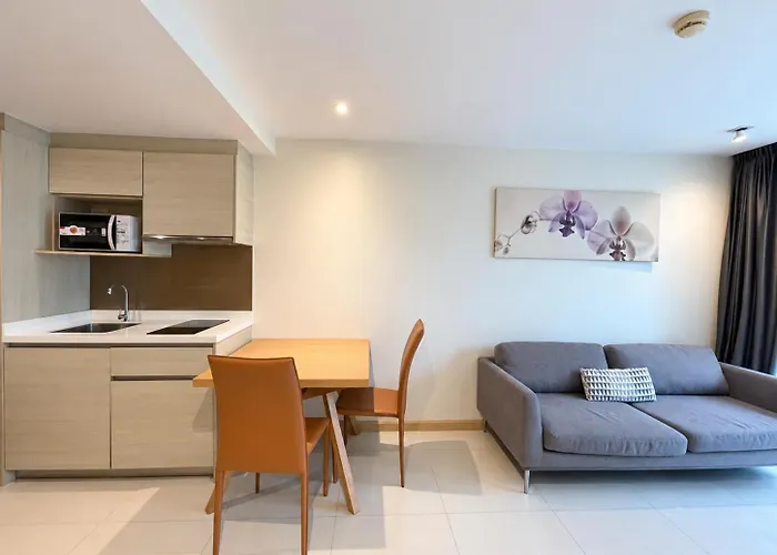 Apartment Wonderful Bts Ekkamai 7min By Walking Bangkok